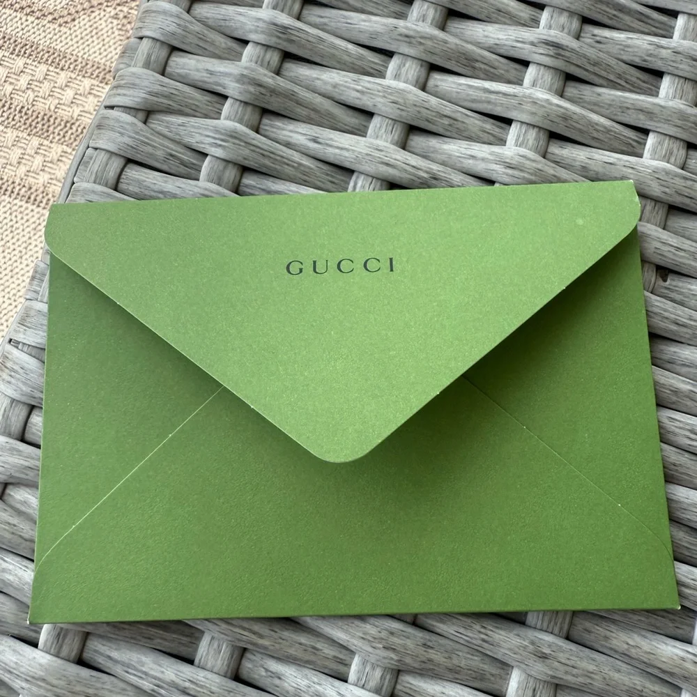 Gucci Green Geometric Patterned Envelope Of course New 🤗